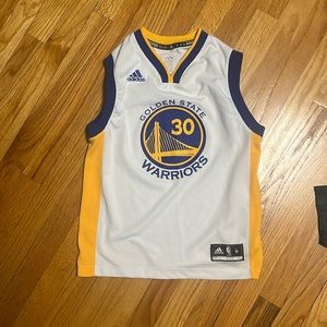 Stephen Curry warriors jersey. Youth Medium